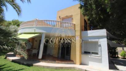 Resale - Chalet -
Orihuela Costa - Punta Prima