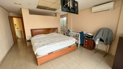Reventa - Chalet -
Manises - Calle mayor-Masia de la Cova