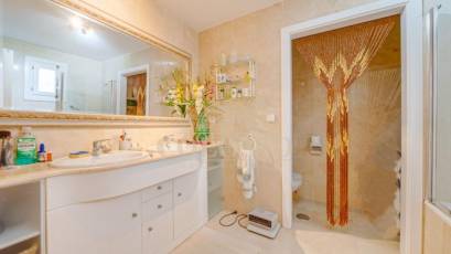 Resale - Chalet -
Finestrat - Camporrosso village