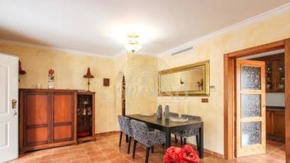 Reventa - Chalet -
Orihuela