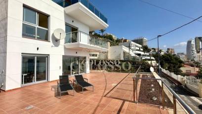 Resale - Pareado -
Benidorm - Cala de Benidorm