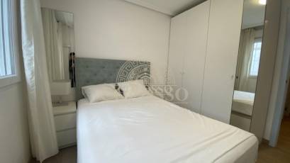 Resale - Piso -
Torrevieja - Paseo maritimo