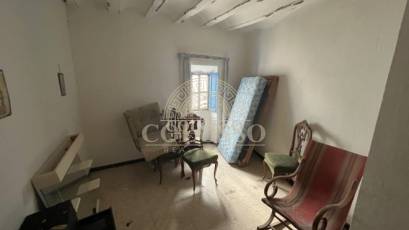 Resale - Casa -
Sella - PUEBLO