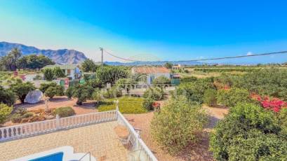 Resale - Chalet -
Rafal