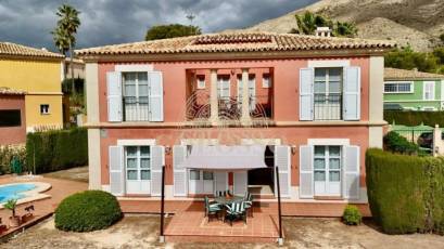 Resale - Villa -
Finestrat - BAHIA GOLF