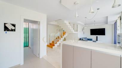 Resale - Villa -
Villajoyosa - Paraiso