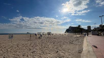 Resale - Piso -
Benidorm - Poniente