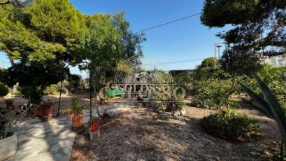Resale - Chalet -
San Vicente del Raspeig - Sol y Luz