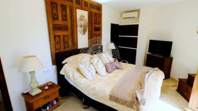 Resale - Villa -
Benissa - Fustera