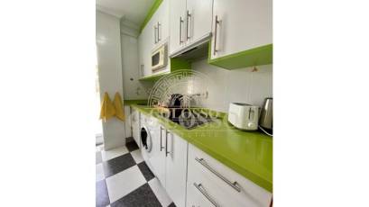 Resale - Piso -
Benidorm - Poniente