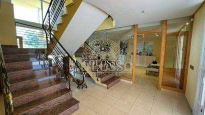 Reventa - Chalet -
Manises - Calle mayor-Masia de la Cova