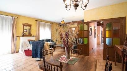 Resale - Inmueble singular -
San Miguel de Salinas - CENTRO