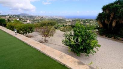 Resale - Villa -
Benissa - Fustera