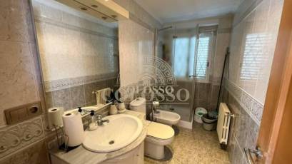 Reventa - Chalet -
Manises - Calle mayor-Masia de la Cova