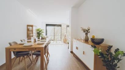 Revente - Apartamento -
Redován