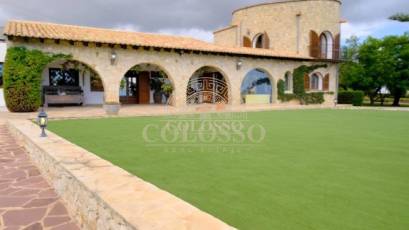 Resale - Villa -
Benissa - Fustera