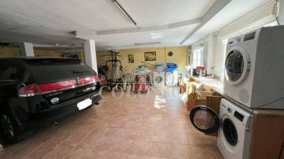Reventa - Chalet -
Manises - Calle mayor-Masia de la Cova