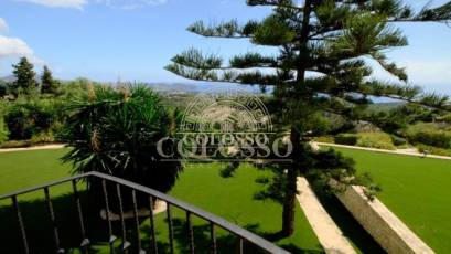 Resale - Villa -
Benissa - Fustera