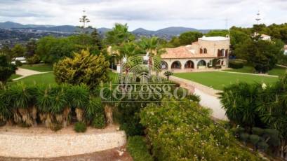Resale - Villa -
Benissa - Fustera