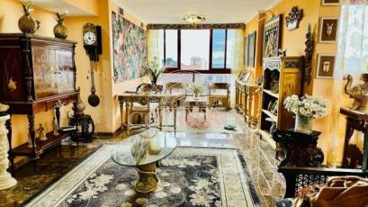 Resale - Piso -
Benidorm - Poniente