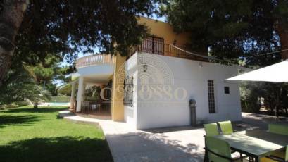 Resale - Chalet -
Orihuela Costa - Punta Prima