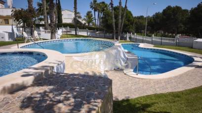 Reventa - Adosado -
Orihuela Costa - Villamartín