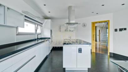 Resale - Villa de Lujo -
Las Rozas de Madrid - Molino de la Hoz
