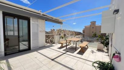 Resale - Villa de Lujo -
Orihuela Costa - Montezenia
