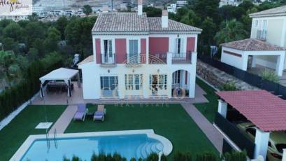 Resale - Villa -
Finestrat - Sierra cortina