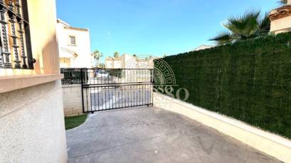 Alquiler - Villa -
Guardamar del Segura - Urbanizaciones