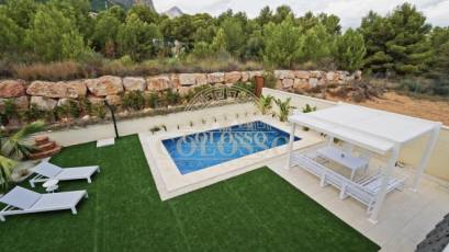 Resale - Villa de Lujo -
Polop - Urbanizaciones