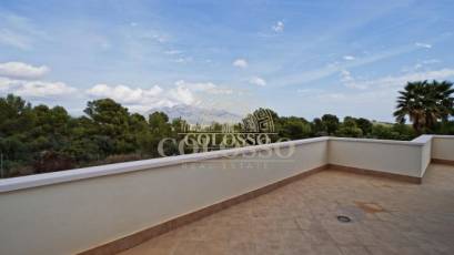 Resale - Villa de Lujo -
Polop - Urbanizaciones