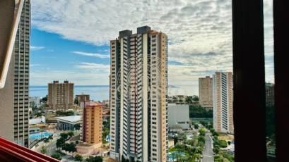 Resale - Piso -
Benidorm - Poniente