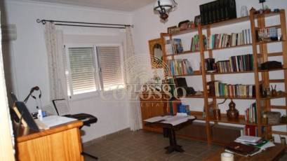 Resale - Finca rústica -
Finestrat - Finestrat pueblo