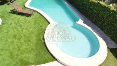 Resale - Villa -
Torrevieja - Centro