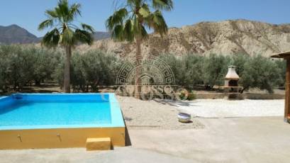 Revente - Casa con terreno -
Alsodux - ALMERIA