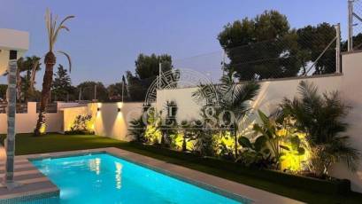 Reventa - Villa de Lujo -
Orihuela Costa - Montezenia