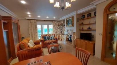 Resale - Villa -
Torrevieja - La veleta