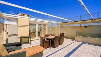 Resale - Penthouse -
Torrevieja - Playa del Cura