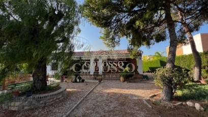 Resale - Chalet -
San Vicente del Raspeig - Sol y Luz