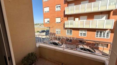 Alquiler - Apartamento / piso -
Los Montesinos