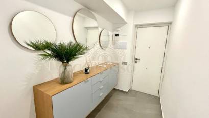 Alquiler - Apartamento / piso -
Torrevieja - Centro