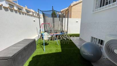 Resale - Casa -
Orihuela Costa - Los Altos