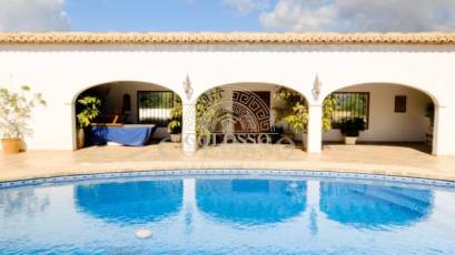 Resale - Villa -
Benissa - Fustera