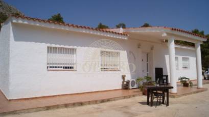 Resale - Finca rústica -
Finestrat - Finestrat pueblo