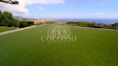 Resale - Villa -
Benissa - Fustera