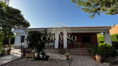Resale - Chalet -
San Vicente del Raspeig - Sol y Luz