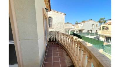 Alquiler - Villa -
Guardamar del Segura - Urbanizaciones