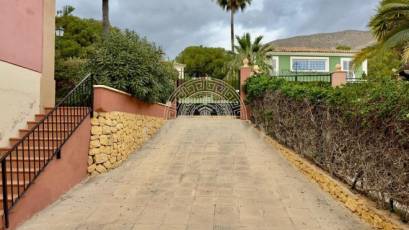 Resale - Villa -
Finestrat - BAHIA GOLF