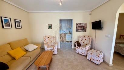 Alquiler - Bungalow Planta Baja -
Torrevieja - Nueva Torrevieja - Aguas Nuevas